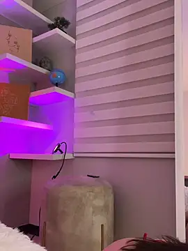 Snapshot of Mila_Hank_ chatting on February 2026 12:59:01 AM Mila Hank online show from February 2026 12:59:01 AM