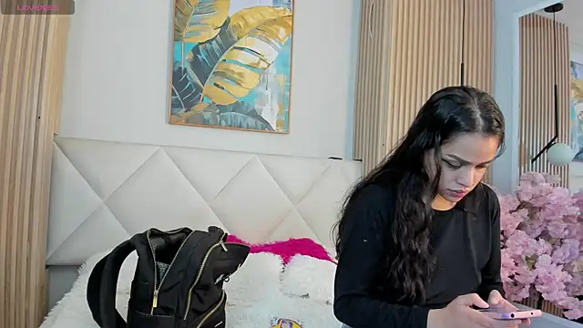 Snapshot of Mila_Hank_ chatting on April 2026 11:03:02 AM Mila Hank online show from April 2026 11:03:02 AM