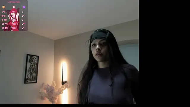 Snapshot of Mila_Hank_ chatting on April 2026 12:12:01 PM Mila Hank online show from April 2026 12:12:01 PM