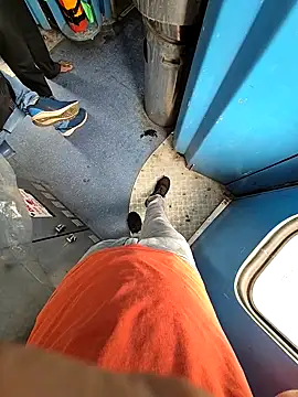 Snapshot of RockRolaxxx chatting on October 2025 05:04:01 AM RockRolaxxx online show from October 2025 05:04:01 AM