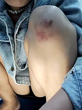 Lyly suri07 online show from November 2025 04:42:01 PM