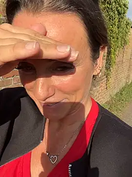 Justnani001 online show from September 2025 03:02:02 PM