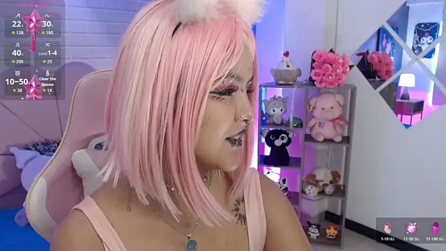 Snapshot of lil_candy77 chatting on May 2026 12:01:01 PM lil candy77 online show from May 2026 12:01:01 PM