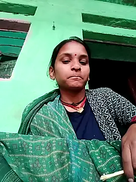 Snapshot of Idhika_Jha chatting on November 2025 02:22:01 AM Idhika Jha online show from November 2025 02:22:01 AM