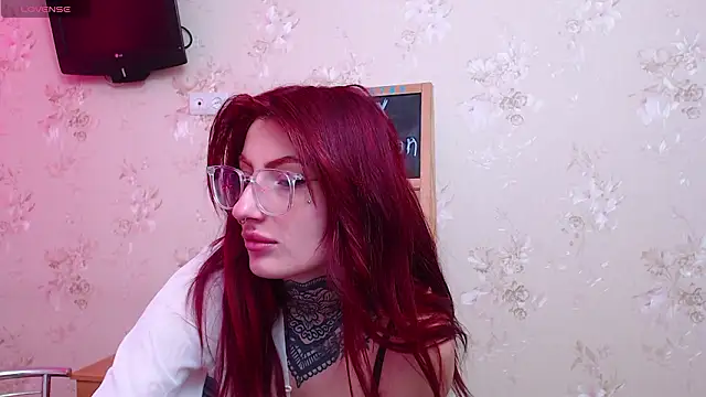 Nina Blum  online show from February 2026 07:13:01 AM