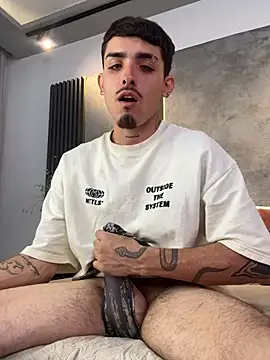 Snapshot of NikoStone_ chatting on July 2026 05:02:02 AM NikoStone online show from July 2026 05:02:02 AM