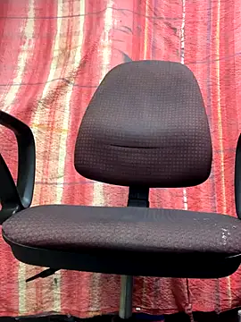 Snapshot of bmwe71 chatting on November 2025 08:17:02 AM bmwe71 online show from November 2025 08:17:02 AM