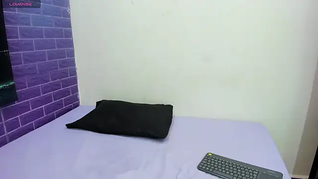 Cora 222 online show from September 2025 11:23:02 AM