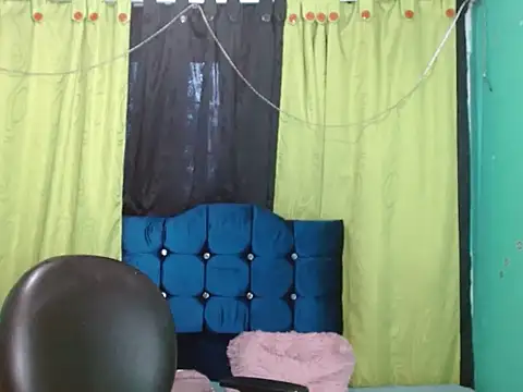 Snapshot of canelasexy_1 chatting on January 2026 10:25:01 PM canelasexy 1 online show from January 2026 10:25:01 PM