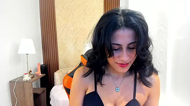 Thais kim online show from November 2025 12:26:01 PM