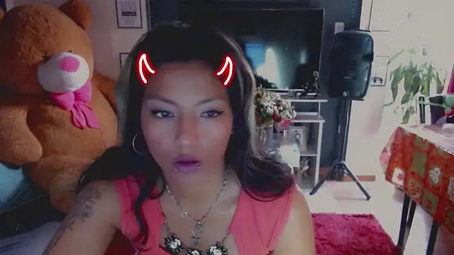 Snapshot of ScarletSizzling chatting on October 2025 01:56:01 PM ScarletSizzling online show from October 2025 01:56:01 PM