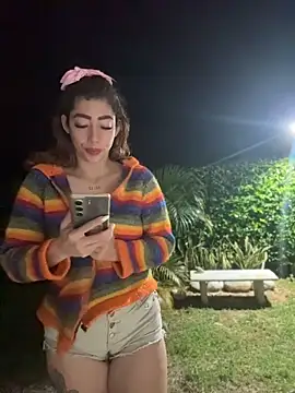 roxyrougee online show from April 2026 09:41:02 AM