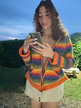 roxyrougee online show from April 2026 10:32:01 AM