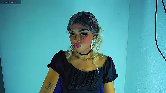 Snapshot of TheBlackwidows chatting on September 2025 07:21:02 AM TheBlackwidows online show from September 2025 07:21:02 AM