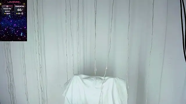 Snapshot of TheBlackwidows chatting on September 2025 11:48:01 AM TheBlackwidows online show from September 2025 11:48:01 AM