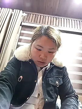 may-squirl online show from January 2026 11:14:02 AM