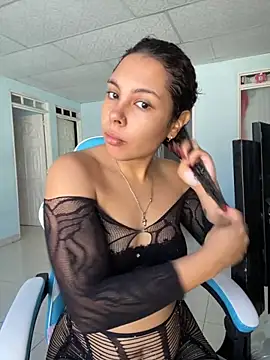 ViolettaMiller  online show from September 2025 01:10:01 PM