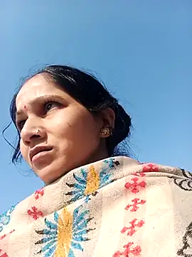 Jooli xx online show from November 2025 03:38:02 AM