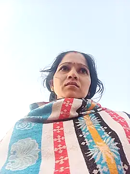 Jooli xx online show from December 2025 02:17:01 AM