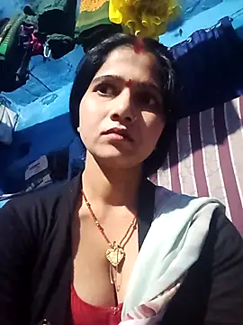 Jooli xx online show from February 2026 03:20:01 PM