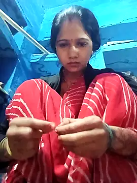 Jooli xx online show from February 2026 02:34:02 AM