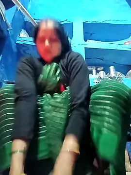 Jooli xx online show from February 2026 12:42:02 AM