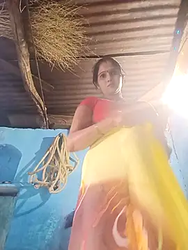 Jooli xx online show from March 2026 11:40:01 AM