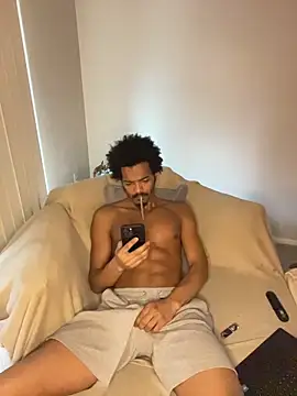 TRILLAHUNG online show from January 2026 06:24:02 PM