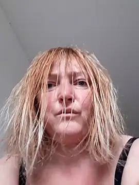 LiluLiluLilu online show from October 2025 08:47:02 AM