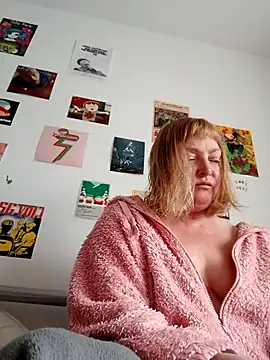 LiluLiluLilu online show from March 2026 04:21:01 PM