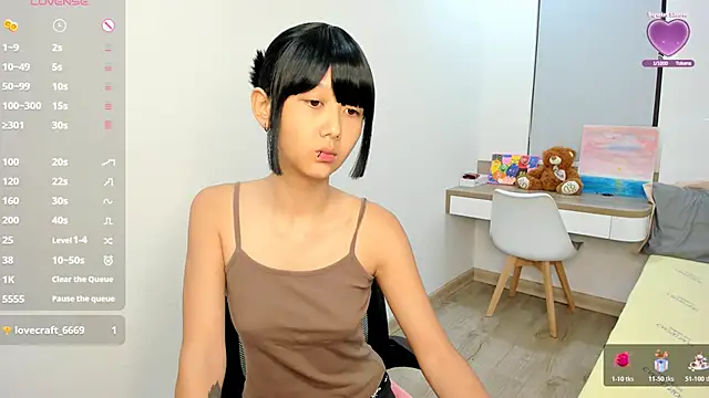 Snapshot of gabby_little chatting on May 2026 05:42:02 PM gabby little online show from May 2026 05:42:02 PM