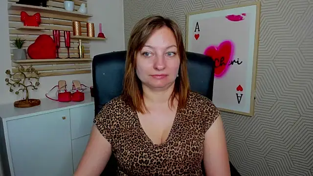 Snapshot of angelaSamt chatting on May 2026 05:36:02 AM angelaSamt online show from May 2026 05:36:02 AM