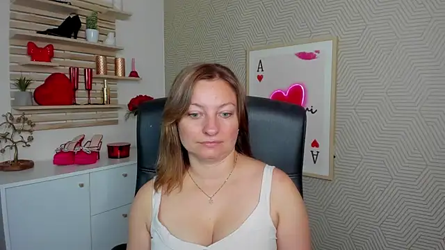 angelaSamt online show from July 2026 05:35:02 AM