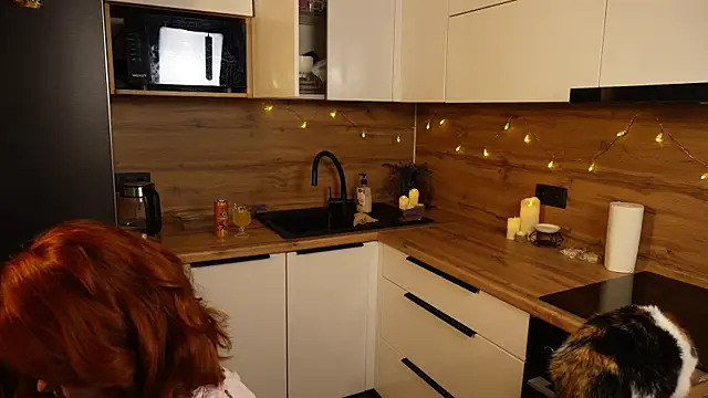 eliz gallen online show from November 2025 06:51:01 PM