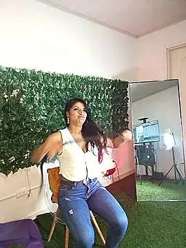 AnggelicaSwan21 online show from January 2026 12:32:02 PM