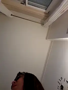 sexy7883 online show from June 2026 05:42:02 AM