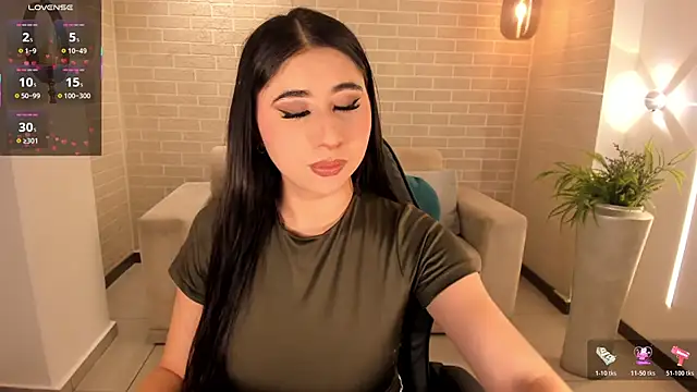 Snapshot of MayaMoretti_ chatting on June 2026 08:51:02 PM MayaMoretti online show from June 2026 08:51:02 PM