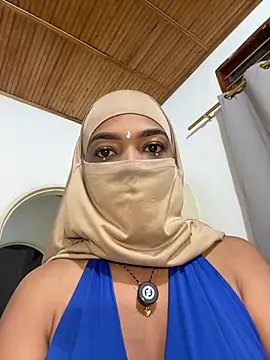 Snapshot of Yuli_arabic chatting on May 2026 08:15:01 PM Yuli arabic online show from May 2026 08:15:01 PM