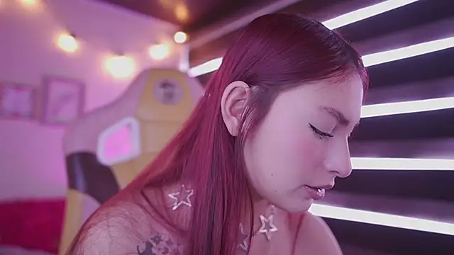 Rebecah 1 online show from November 2025 01:55:02 PM