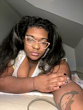 Snapshot of bunbun420247 chatting on December 2025 03:15:01 AM bunbun420247 online show from December 2025 03:15:01 AM