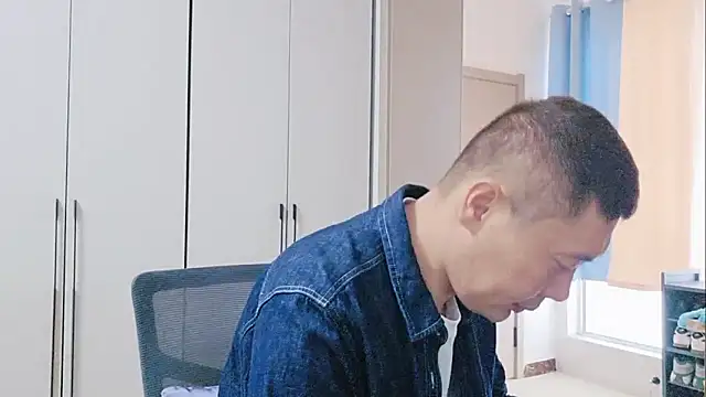 Buryerry-B online show from September 2025 12:23:02 AM