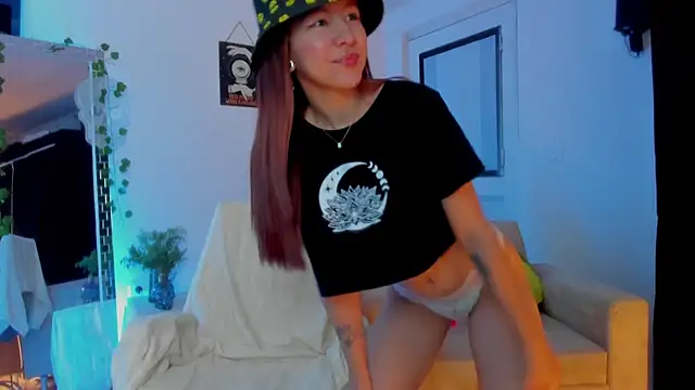 Snapshot of Genesiissss chatting on February 2026 01:45:04 AM Genesiissss online show from February 2026 01:45:04 AM