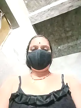 Snapshot of suhani_sharmj chatting on November 2025 04:27:01 PM suhani sharmj online show from November 2025 04:27:01 PM