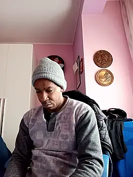 estrogeni online show from January 2026 10:20:01 AM