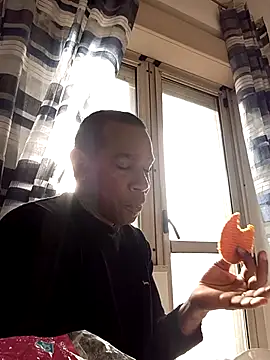 estrogeni online show from April 2026 06:05:02 AM