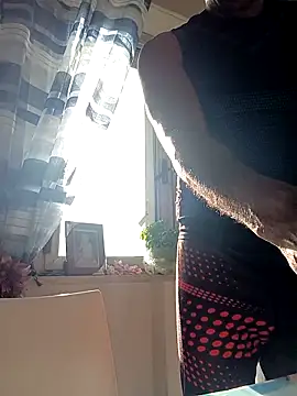 estrogeni online show from April 2026 06:09:01 AM