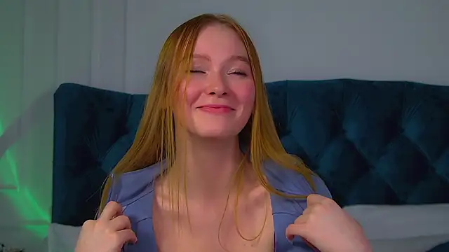 AgataFoxley online show from November 2025 06:29:02 PM