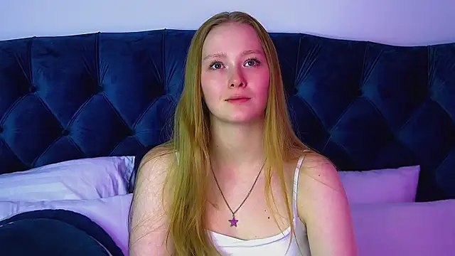 AgataFoxley online show from July 2026 06:39:02 AM