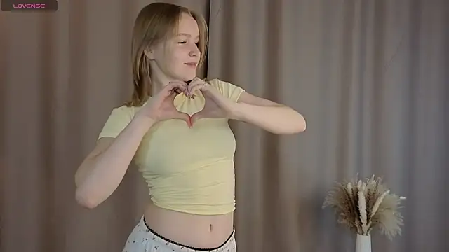 VinnieSerrano online show from October 2025 03:11:01 PM