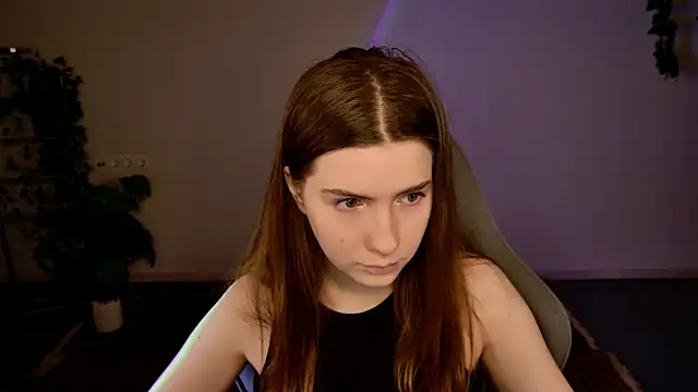 AliceCUNTach online show from December 2025 05:14:01 AM